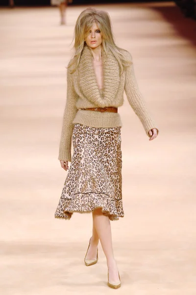 Look 17